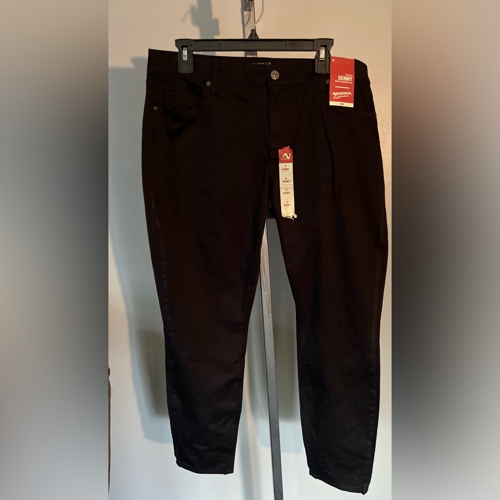 NWT Arizona skinny leg jeans size 17